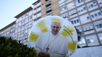 Bệnh tình Giáo hoàng Francis tạm thời ổn định