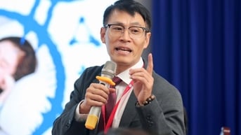 Nhiều người bị rối loạn giấc ngủ do thói quen 'nấu cháo' điện thoại