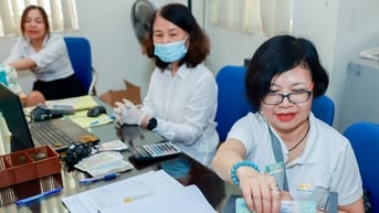 Có được đóng BHXH một lần cho 5 năm còn thiếu để nhận lương hưu?