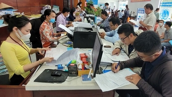 Đề nghị tạm dừng giải quyết chế độ cho cán bộ không tái cử, tái bổ nhiệm tại huyện, xã