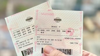 Vietlott tìm thấy 2 vé số trúng độc đắc tiền tỷ