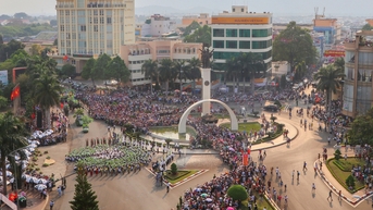 Học sinh Buôn Ma Thuột được nghỉ 1 ngày dịp lễ hội cà phê