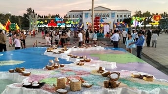 Bản đồ Việt Nam làm từ 500kg muối hút khách check-in ở Bạc Liêu