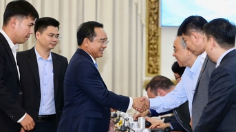 Chủ tịch UBND TP.HCM lắng nghe các doanh nghiệp dẫn đầu hiến kế để ‘win-win'