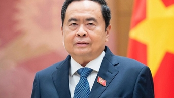Chủ tịch Quốc hội ký ban hành các nghị quyết về nhân sự