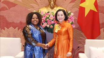 Ưu tiên hỗ trợ phụ nữ Việt Nam tiếp cận, ứng dụng công nghệ số và trí tuệ nhân tạo