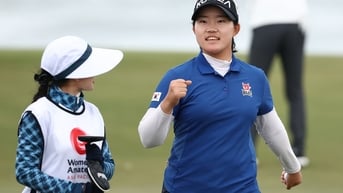 Golfer Hàn Quốc vượt gió chiếm ngôi đầu WAAP Championship