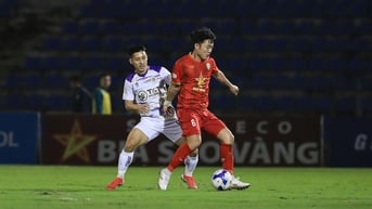 Cựu sao HAGL kiến tạo chặn bước tiến CLB Hà Nội