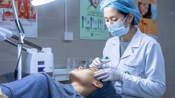 Làm đẹp không 'dao kéo'