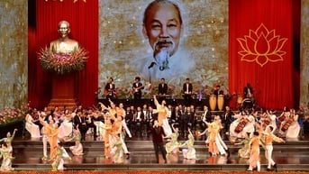 Tạm dừng Đại hội Thi đua yêu nước cấp huyện, xã