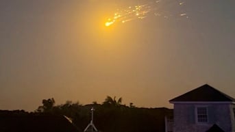 Tàu vũ trụ Starship của SpaceX nổ tung trên không