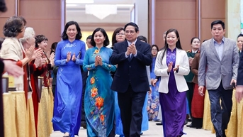 Thủ tướng gặp mặt nữ Anh hùng, nhà khoa học nhận giải Giải thưởng Kovalevskaia