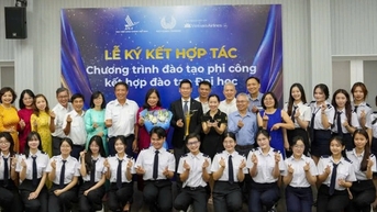 Học Viện Hàng không Việt Nam và Bay Việt hợp tác đào tạo phi công thương mại