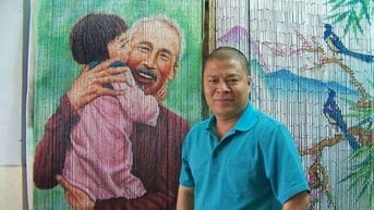 Đung đưa cùng tranh trúc