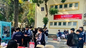 Nhiều cơ hội việc làm, thực tập chờ đợi sinh viên