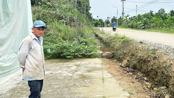 Dân kêu khổ vì chậm tiến độ thi công