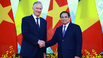 Thủ tướng Phạm Minh Chính hội kiến Nhà Vua Bỉ