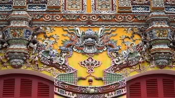 Vào Hoàng thành Huế chiêm ngưỡng tạo hình rồng độc đáo