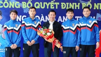 HLV Hoàng Anh Tuấn sát cánh cùng ông Park Hang-seo ở đội bóng triệu USD: Quyết thăng hạng