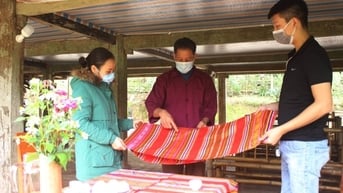 Xây dựng làng Mường cổ thành sản phẩm OCOP