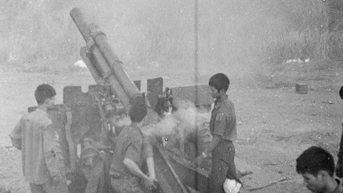 1975년 4월 11일: 쉬안록 전투는 치열했습니다.