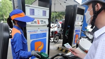 Trong nước và thế giới cùng giảm mạnh