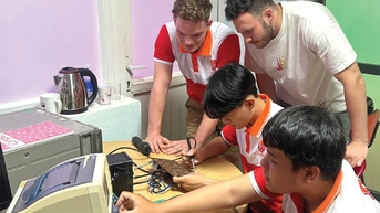 Cơ hội từ ngành công nghiệp bán dẫn