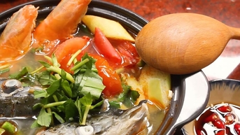 Cách nấu canh cá hồi ngon đúng chuẩn