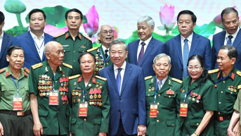 Gặp mặt cán bộ lão thành cách mạng, người có công, gia đình chính sách tiêu biểu