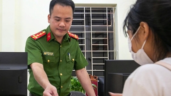 ប៉ូលីសវ័យក្មេងតែម្នាក់គត់នៅ Hai Duong ត្រូវបានក្រសួងសន្តិសុខសាធារណៈកោតសរសើរ។