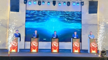 Khai mạc Mùa du lịch hè Vân Đồn 2025