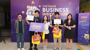 Nữ sinh Đắk Lắk giành học bổng tiền tỷ nhờ ý tưởng bán sữa có một không hai
