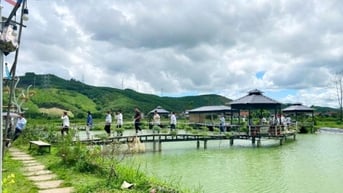 Kết nối, xây dựng tour du lịch tới Bằng Cả, Sơn Dương