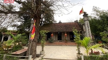 Về Đông Môn thăm đền thờ nàng Bình Khương, phía Đông Thành Nhà Hồ