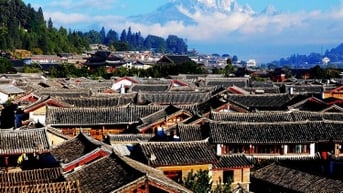 Khám phá vẻ đẹp được bảo tồn qua thời gian của phố cổ Trung Quốc