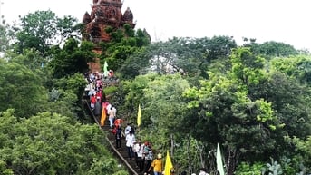 Di sản văn hóa Chăm - Tiềm năng lớn để phát triển du lịch
