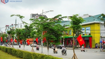 Cẩm Phả rực rỡ cờ hoa chào mừng kỷ niệm 70 năm Giải phóng Vùng mỏ, 50 năm Giải phóng miền Nam