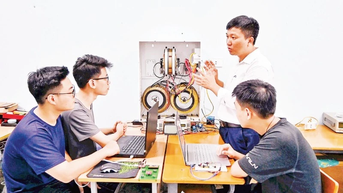 Hợp tác đào tạo nhân lực công nghiệp bán dẫn