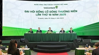 Vietcombank tăng vốn, kiện toàn nhân sự và chiến lược phát triển bền vững