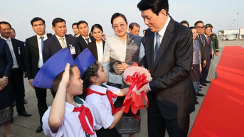 Chủ tịch nước về tới Hà Nội, kết thúc tốt đẹp chuyến thăm cấp Nhà nước tới Lào