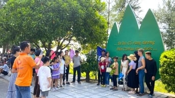 “Bùng nổ” du lịch hè