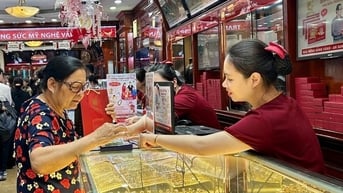 Giá vàng trong nước tụt xuống 114 triệu