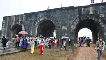 Khai thác bền vững du lịch di sản Thành Nhà Hồ