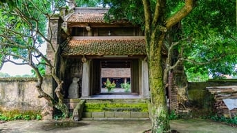 Hành trình khám phá ngôi đền đá 300 tuổi - P1