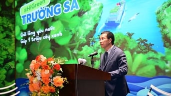 Chủ tịch ngân hàng nói về việc trồng 1 triệu cây xanh ở Trường Sa