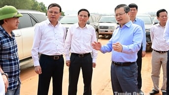 Chủ tịch UBND tỉnh Nguyễn Văn Sơn kiểm tra tiến độ Dự án Cao tốc Tuyên Quang – Hà Giang (giai đoạn 1) đoạn qua tỉnh Tuyên Quang