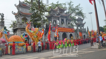 ខែមីនា គឺជាខួបនៃការស្លាប់របស់ម្តាយ Tien La ។