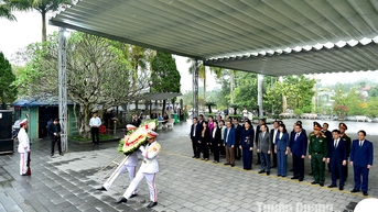 Đoàn đại biểu tỉnh Tuyên Quang thăm và làm việc tại Hà Giang