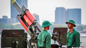 Thời gian tập luyện pháo lễ ở Bến Bạch Đằng chuẩn bị đại lễ 30-4