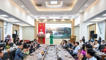 Báo Nhân Dân ra mắt MV "Victory